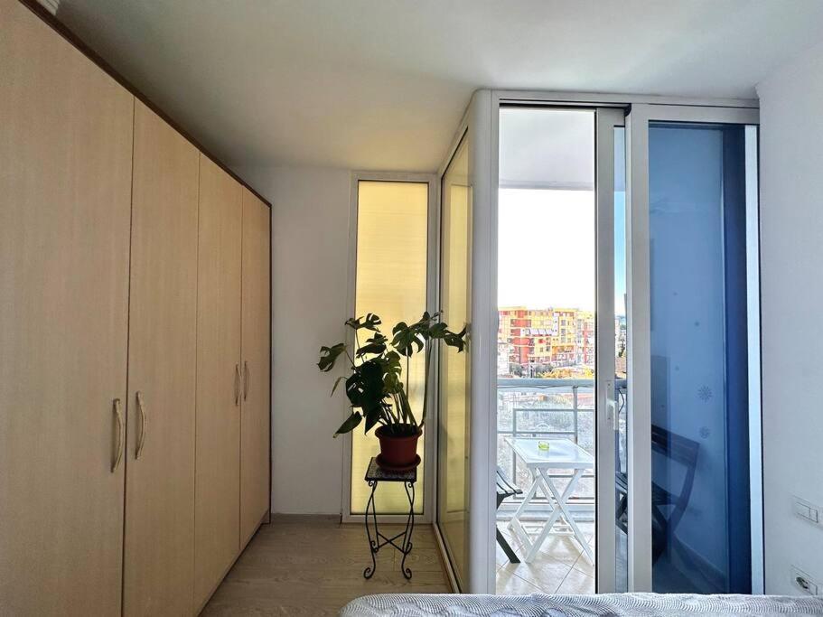 Family Living Tirana Apartment Exterior photo